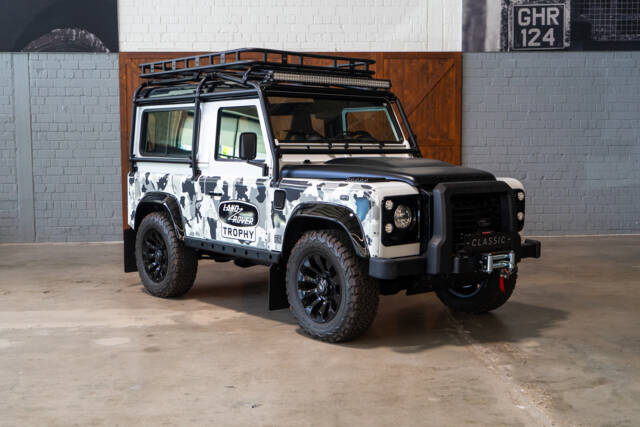 Image 1/30 de Land Rover Defender 90 Works V8 (2012)