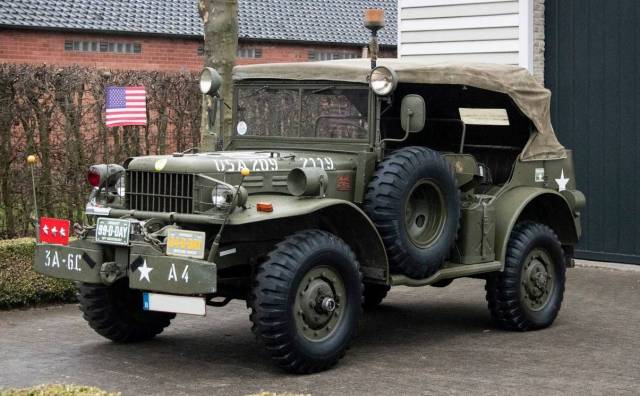 Image 1/8 de Dodge WC57 (1942)