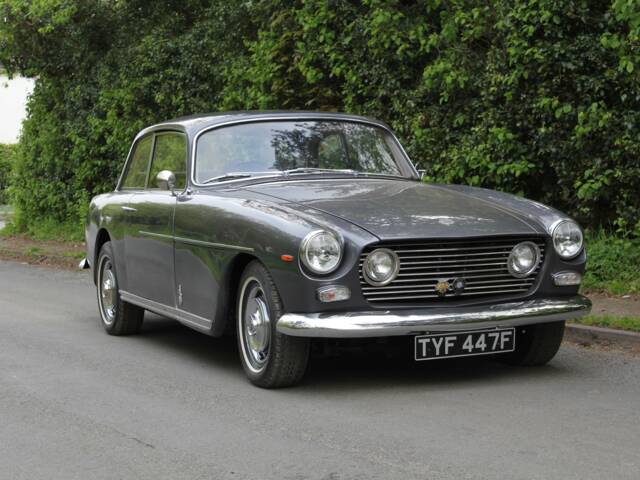 Image 1/18 of Bristol 410 (1968)