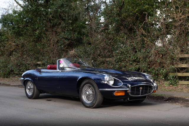 Image 1/23 de Jaguar Type E V12 (1974)