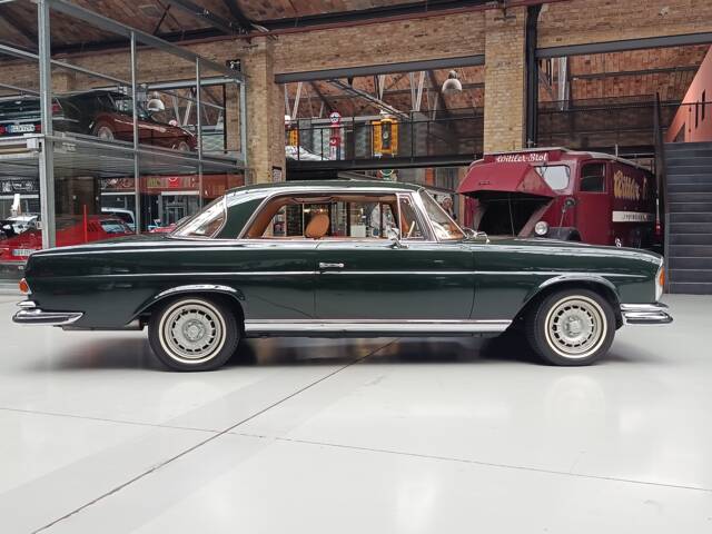 Image 1/54 de Mercedes-Benz 280 SE 3,5 (1970)