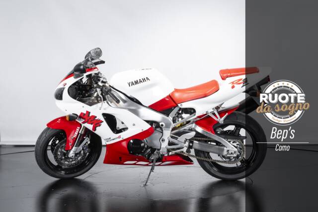Image 1/44 de Yamaha YZF 1000 R1 (1998)