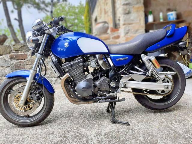 Bild 1/8 von Suzuki GSX 750 Inazuma (1999)