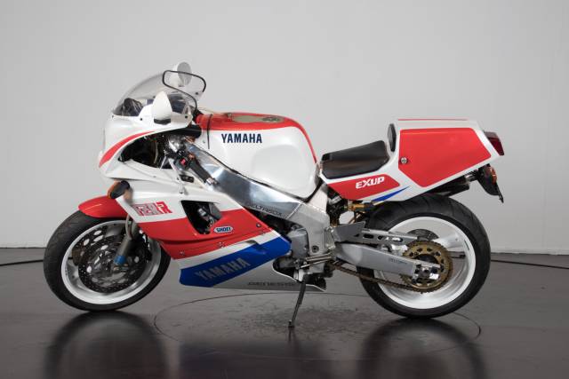 Image 1/18 of Yamaha DUMMY (1992)