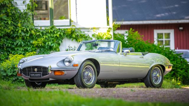 Immagine 1/43 di Jaguar E-Type V12 (1973)