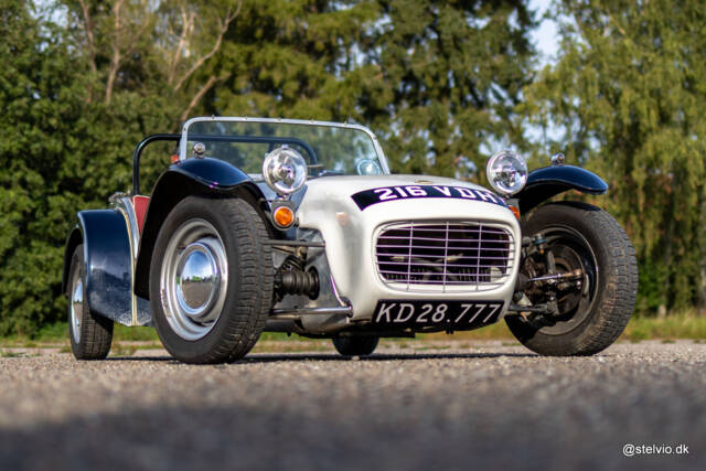 Image 1/19 of Lotus Super (1961)