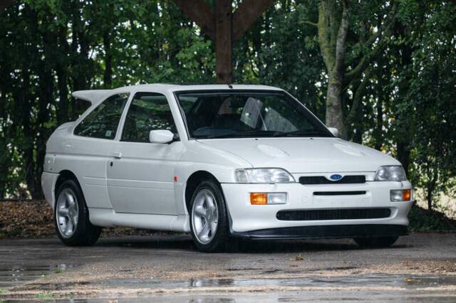 Image 1/50 de Ford Escort RS Cosworth (1997)