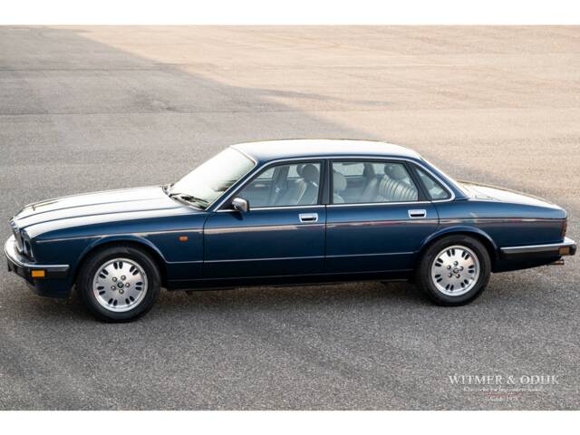 Bild 1/16 von Jaguar XJ 40 3.2 (1994)