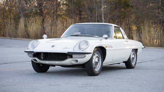 Afbeelding 1/8 van Mazda 110 S Cosmo Sport (1970)