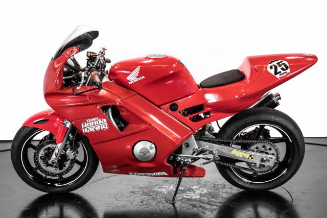 Immagine 1/30 di Honda CBR 600RR (1994)