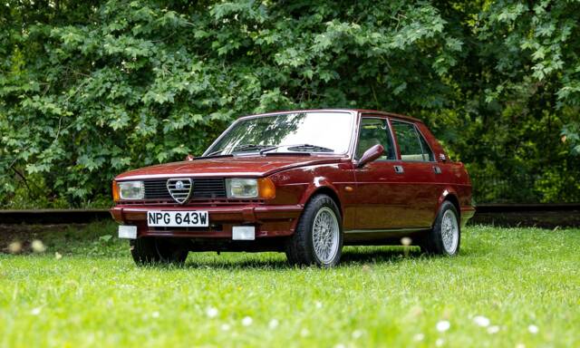 Bild 1/48 von Alfa Romeo Giulietta 2.0 (1981)