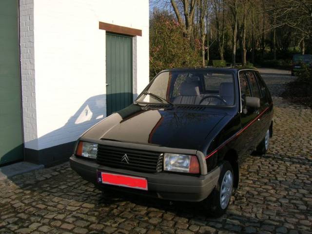 Image 1/9 de Citroën Visa (1983)