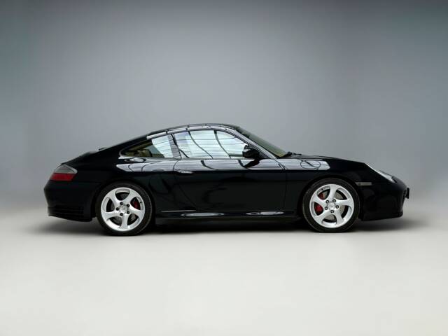 Bild 1/35 von Porsche 911 Carrera 4S (2003)