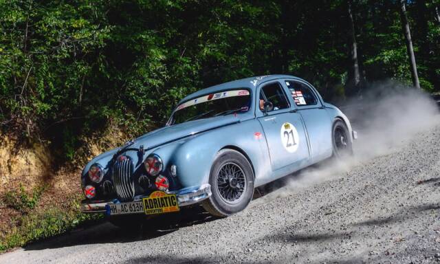 Image 1/37 of Jaguar 3.4 Litre (1958)