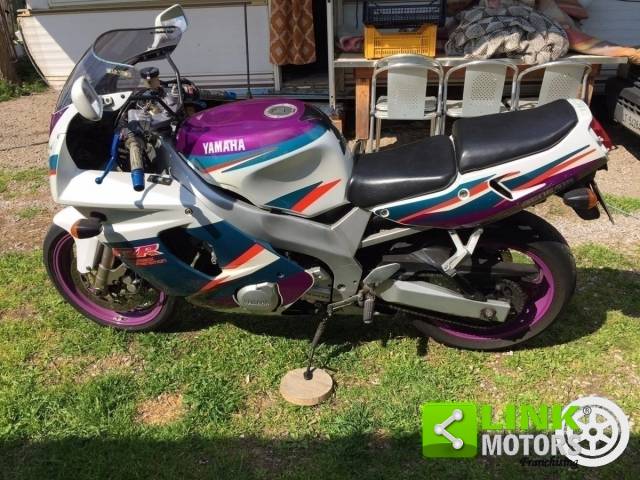 Imagen 1/4 de Yamaha DUMMY (1995)