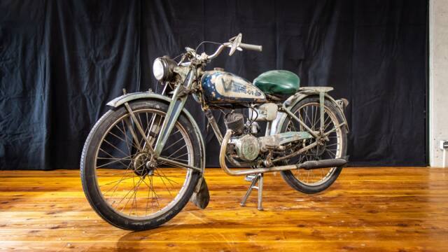 Image 1/12 de Victoria 100 (1939)