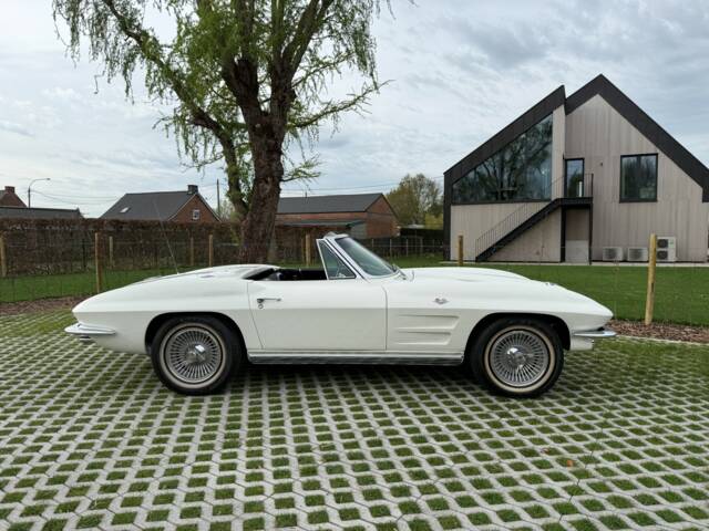 Imagen 1/38 de Chevrolet Corvette Sting Ray Convertible (1964)