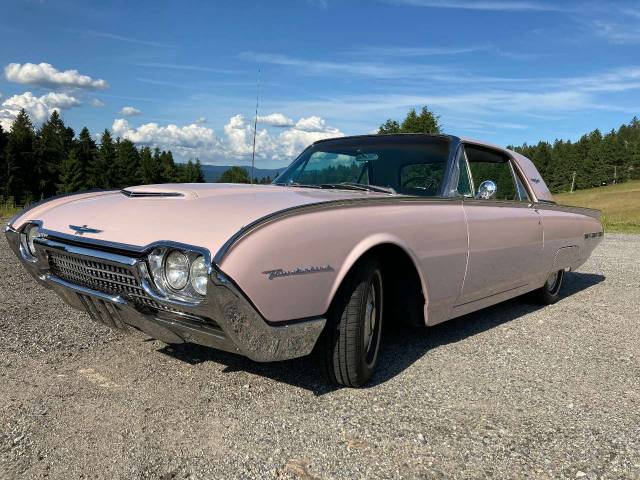 Image 1/15 of Ford Thunderbird (1962)
