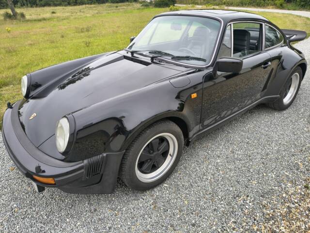 Image 1/8 de Porsche 911 Turbo 3.0 (1977)
