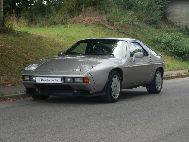 Image 1/22 of Porsche 928 (1900)