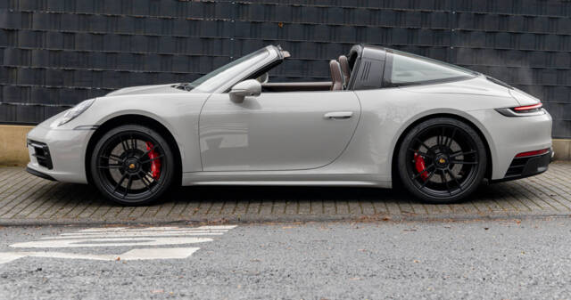 Image 1/20 of Porsche 911 Targa 4 GTS (2022)