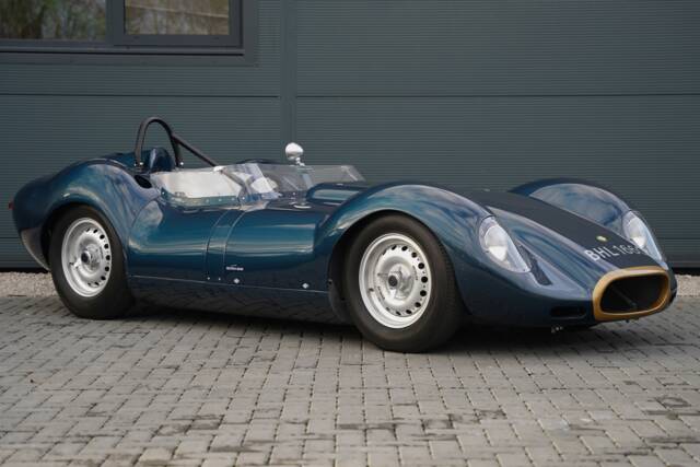 Image 1/50 of Lister Knobbly (1958)