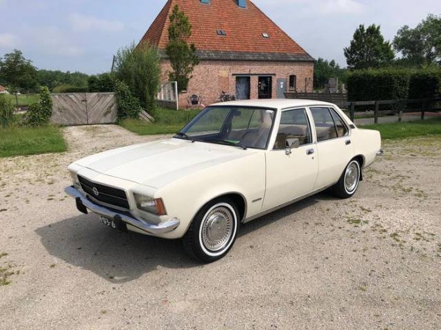 Bild 1/9 von Opel Rekord 1700 (1972)