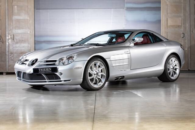 Image 1/29 of Mercedes-Benz SLR McLaren (2004)