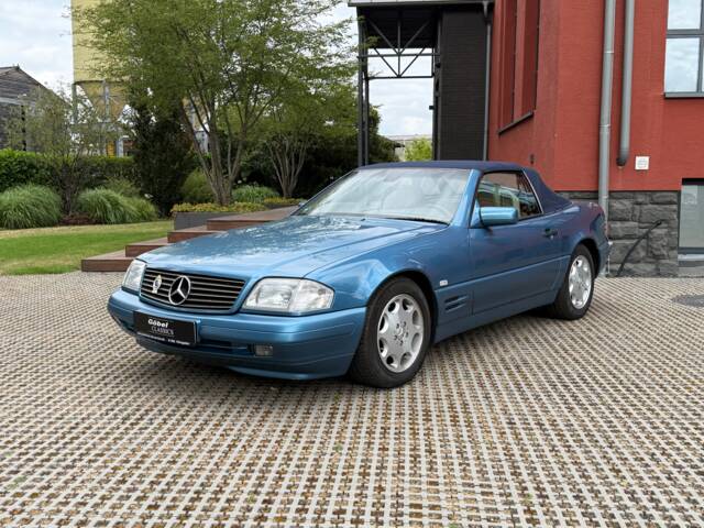 Image 1/24 de Mercedes-Benz SL 280 (1996)