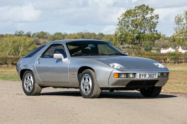 Image 1/31 of Porsche 928 (1979)