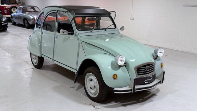 Image 1/38 of Citroën 2 CV 6 (1982)