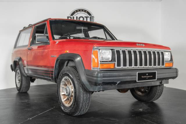 Image 1/39 of Jeep Cherokee (1987)