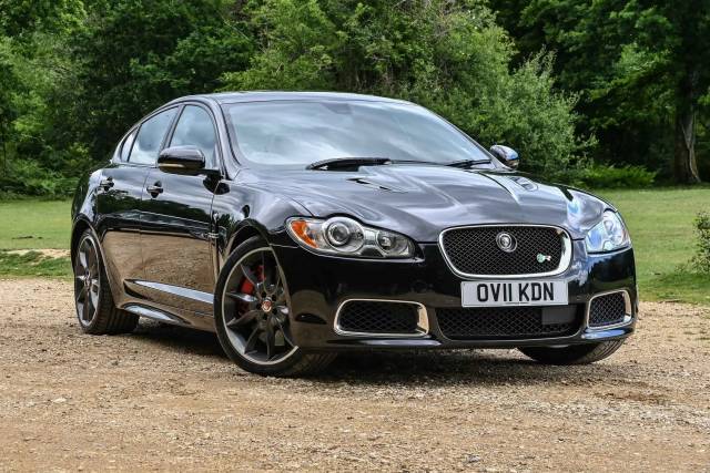 Image 1/8 de Jaguar XF R (2011)