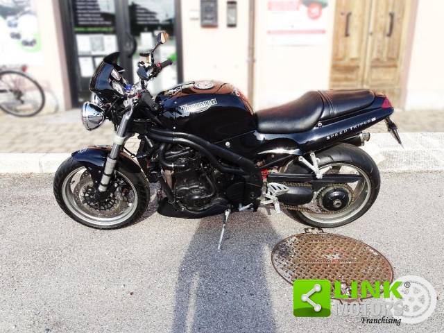 Image 1/30 de Triumph DUMMY (2001)