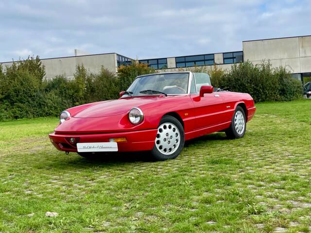 Bild 1/23 von Alfa Romeo 2.0 Spider (1991)
