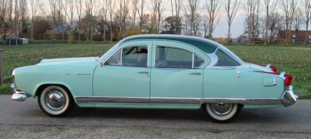 Image 1/41 of Kaiser Manhattan Supercharged (1954)