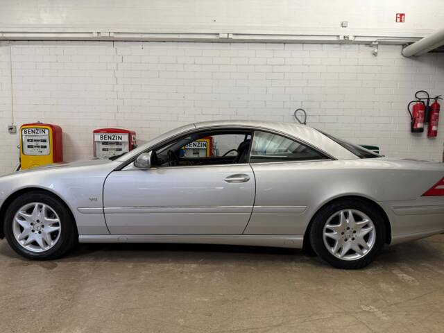 Bild 1/20 von Mercedes-Benz CL 500 (2002)