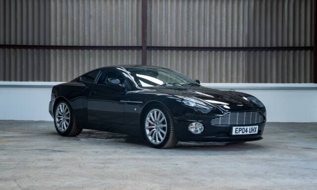 Bild 1/50 von Aston Martin V12 Vanquish (2004)