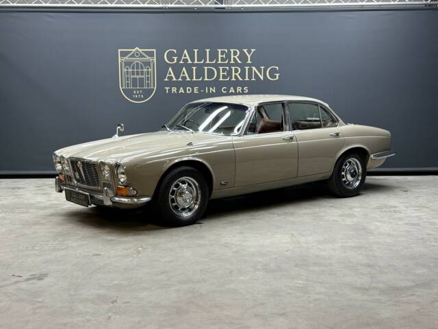 Bild 1/50 von Jaguar XJ 6 4.2 (1972)