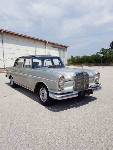 Bild 1/13 von Mercedes-Benz 300 SE lang (1965)