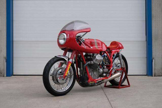 Image 1/44 of Moto Guzzi DUMMY (1972)