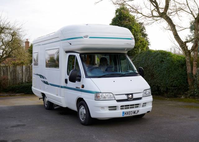 Bild 1/20 von Peugeot Boxer 2.2 Auto-sleeper (2003)
