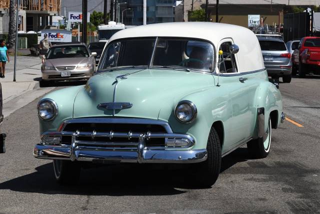 Immagine 1/16 di Chevrolet Deluxe Styleline Station Wagon (1952)