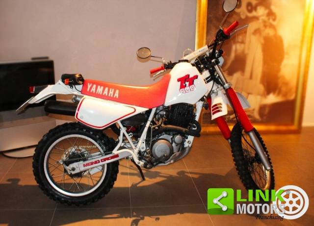 Immagine 1/11 di Yamaha DUMMY (1990)