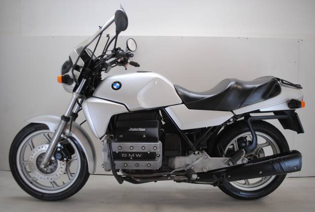 Image 1/25 de BMW DUMMY (1984)