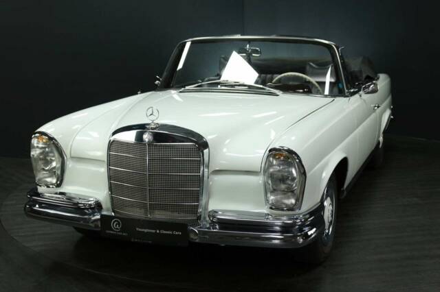 Imagen 1/30 de Mercedes-Benz 250 SE (1966)