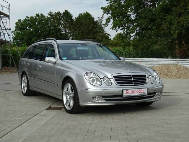 Image 1/18 of Mercedes-Benz E 200 Kompressor T (2004)