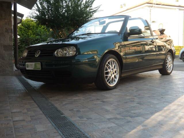 Image 1/50 of Volkswagen Golf III Cabrio 1.6 (1998)