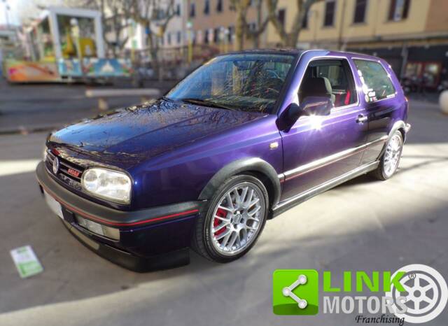 Image 1/10 of Volkswagen Golf III 2.0 16V GTI (1996)