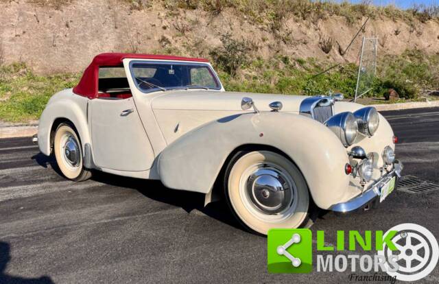 Immagine 1/10 di Triumph 2000 Roadster (1942)